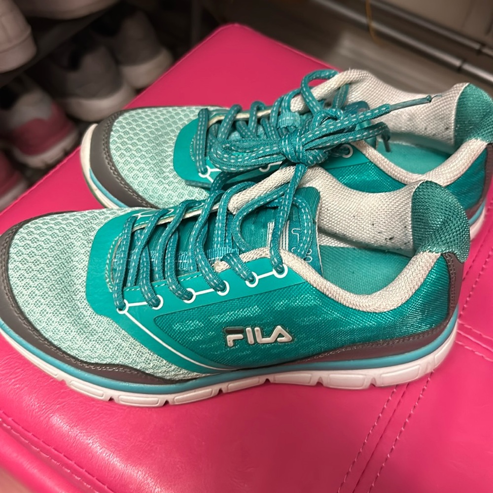 FILA Sneaker Shoes